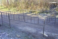 Оградка с крестом
